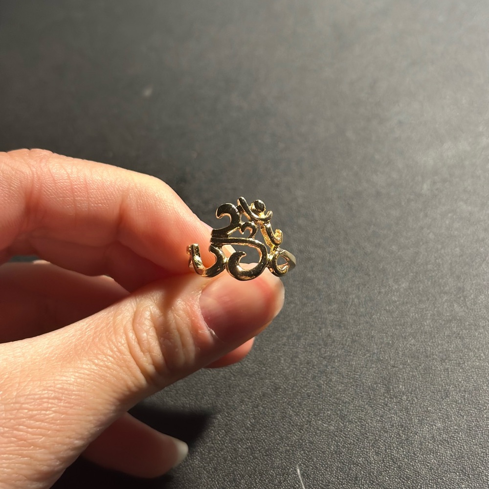 Gold Rings - Picture 11 of 12